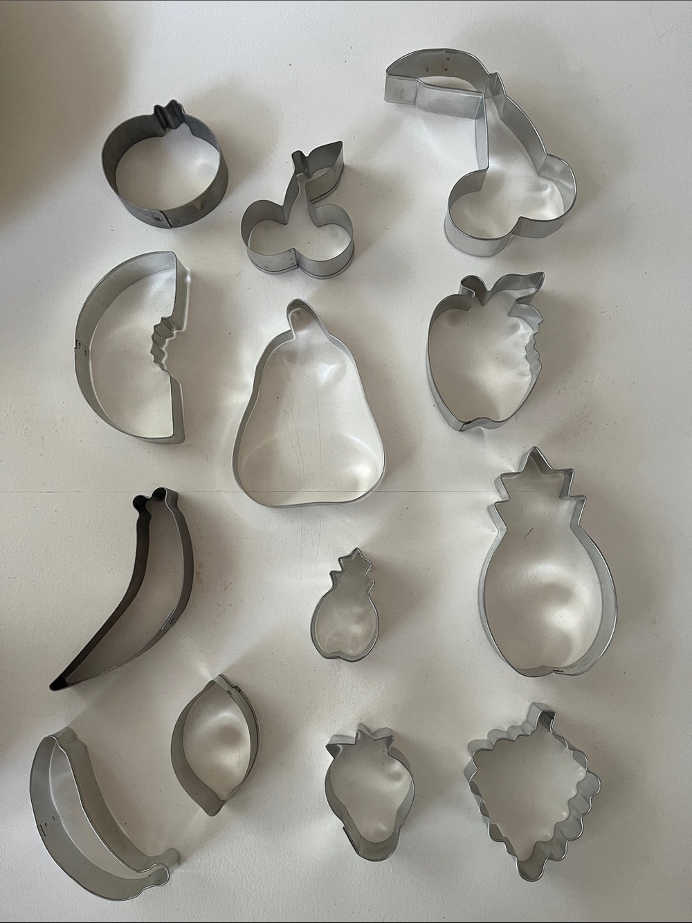 Fruit/Vegetable-Themed Cookie Cutters, Set of 13